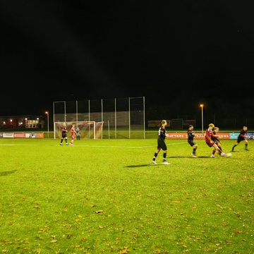 JUNG GEGEN ALT
Gestern hieß es Ü32 gegen U19! 💪⚽
In einem packenden Freundschaftsspiel über 3 x 30 Minuten trafen unsere... JUNG GEGEN ALT
Gestern hieß es Ü32 gegen U19! 💪⚽
In einem packenden Freundschaftsspiel über 3 x 30 Minuten trafen unsere...