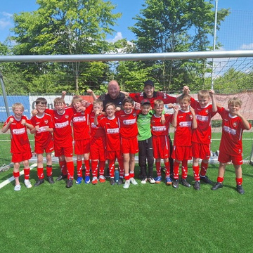 ***E2 gewinnt Spitzenspiel gegen Billerbeck***
Erster gegen Zweiter hieß es heute am Ahauser Damm als unsere E2 auf den... ***E2 gewinnt Spitzenspiel gegen Billerbeck***
Erster gegen Zweiter hieß es heute am Ahauser Damm als unsere E2 auf den...