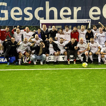 🔥🔥🔥FINALE🔥🔥🔥
Die Ü32 des SV Gescher zieht nach einem spannenden 3:2-Sieg gegen die TSG Dülmen ins Finale des Kreispokals... 🔥🔥🔥FINALE🔥🔥🔥
Die Ü32 des SV Gescher zieht nach einem spannenden 3:2-Sieg gegen die TSG Dülmen ins Finale des Kreispokals...