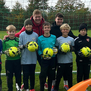 ***Extraschicht für unsere SV-Torhüter***
Am heutigen Sonntagmorgen stand für unsere Keeper eine besondere... ***Extraschicht für unsere SV-Torhüter***
Am heutigen Sonntagmorgen stand für unsere Keeper eine besondere...